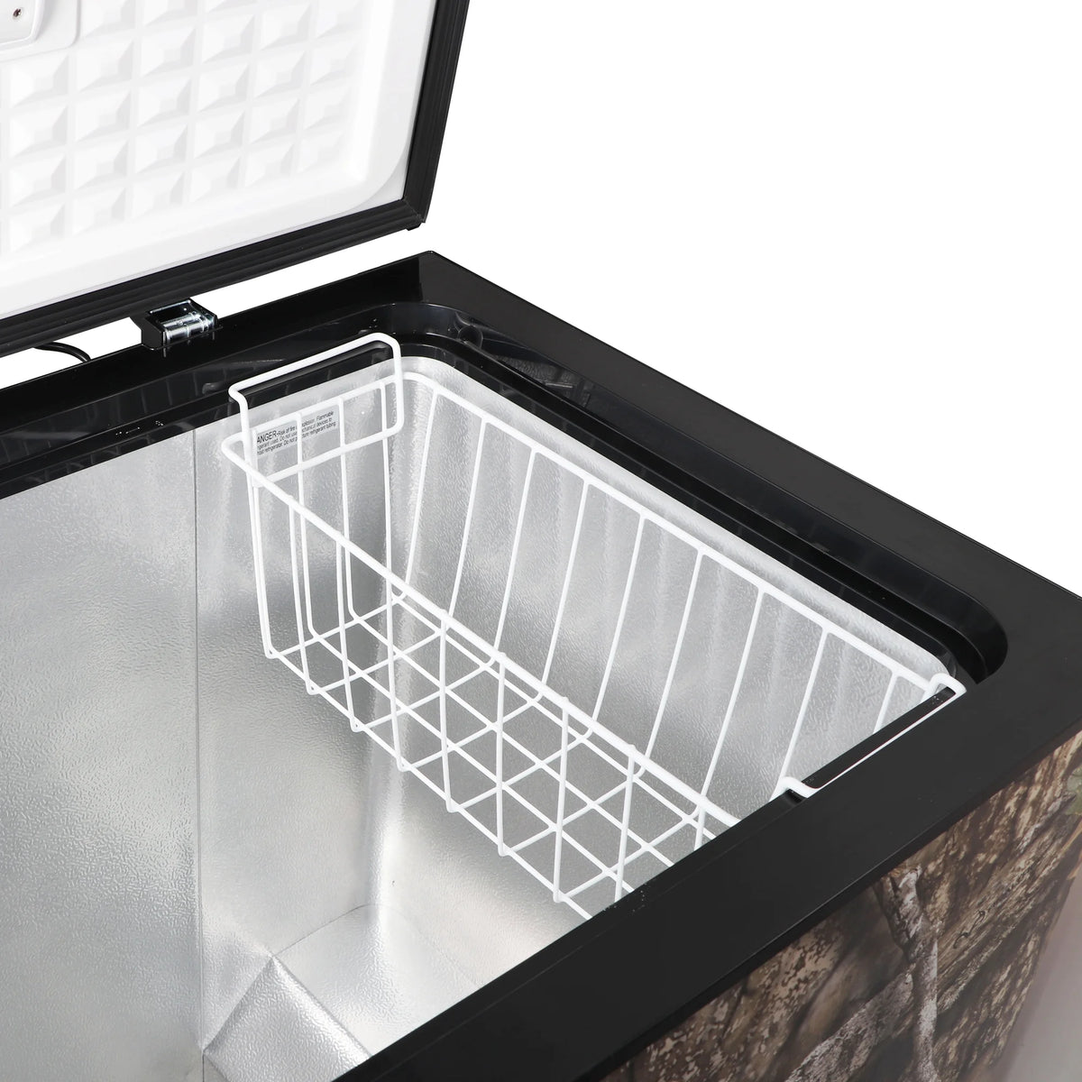 Realtree 7 - cu ft Manual Defrost Chest Freezer (Camouflage)