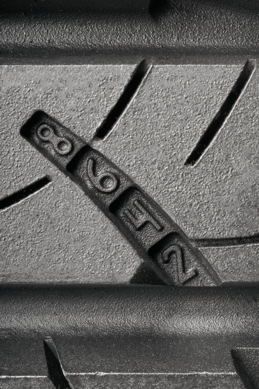 Goodyear Assurance Outlast 235/60R18 103V All - Season Tire
