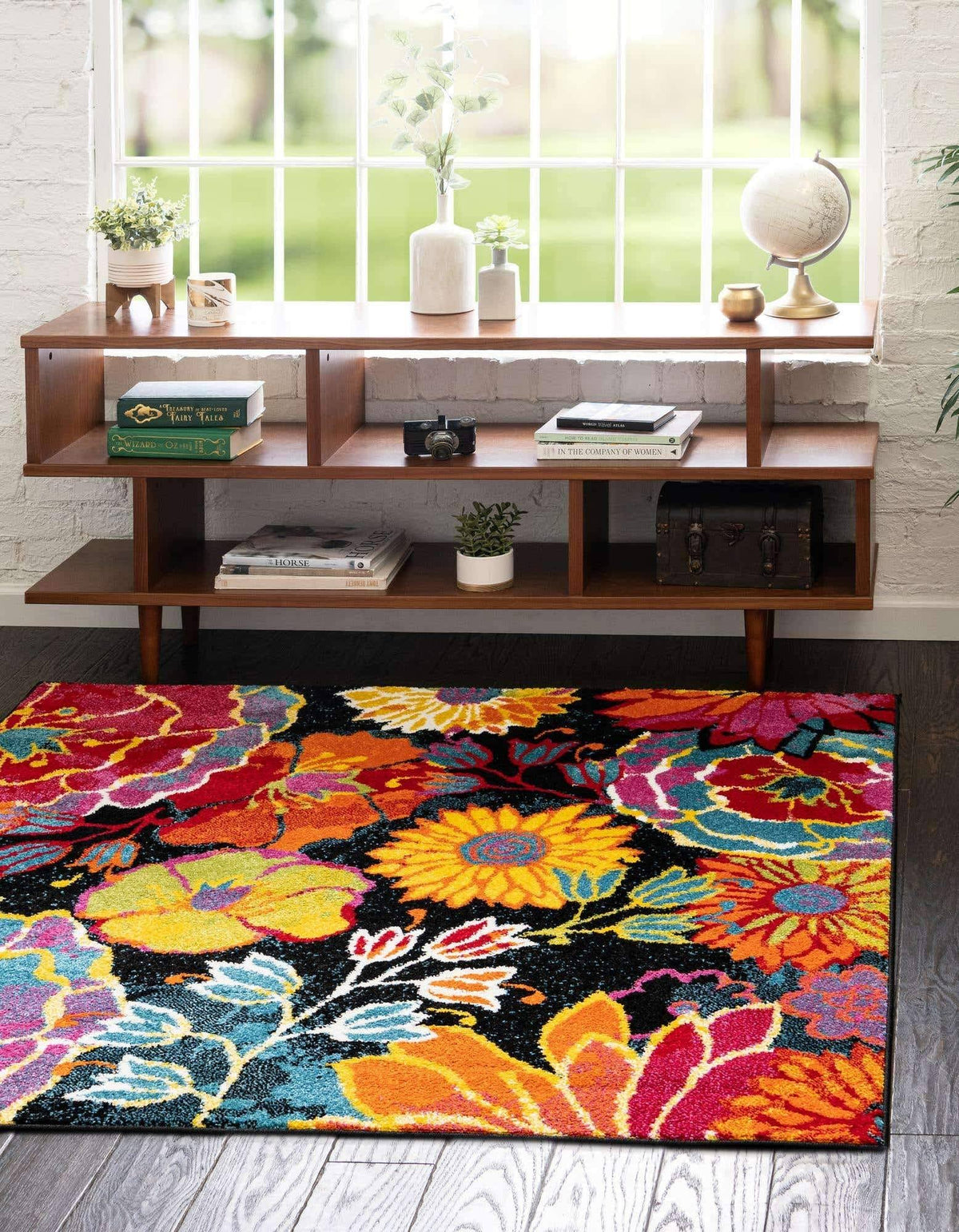 Unique Loom Lyon 5 ft Square Black Floral Area Rug
