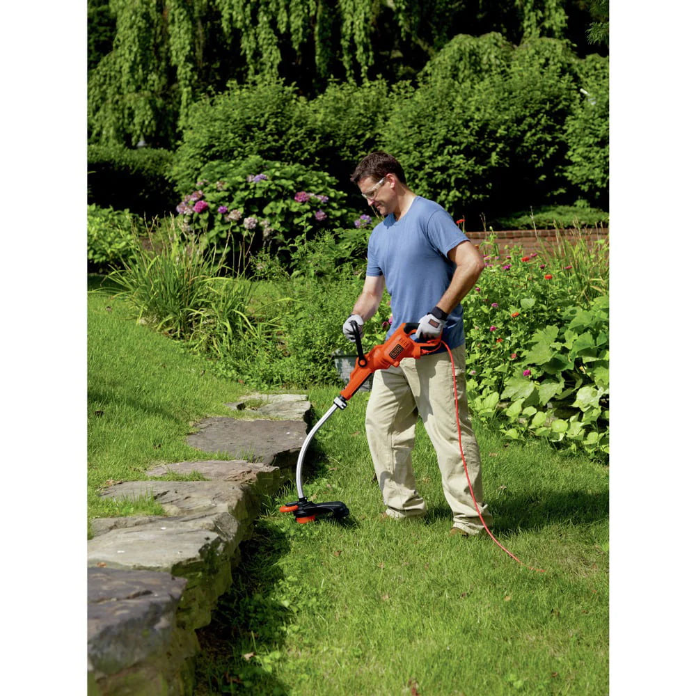 BLACK+DECKER GH3000 7.5 Amp Electric 14" String Trimmer